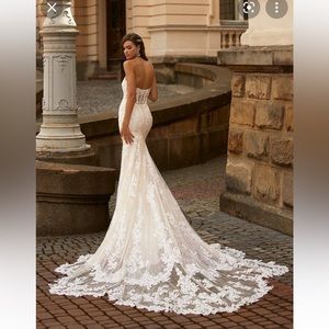 Wedding dress mermaid val stefani size 2